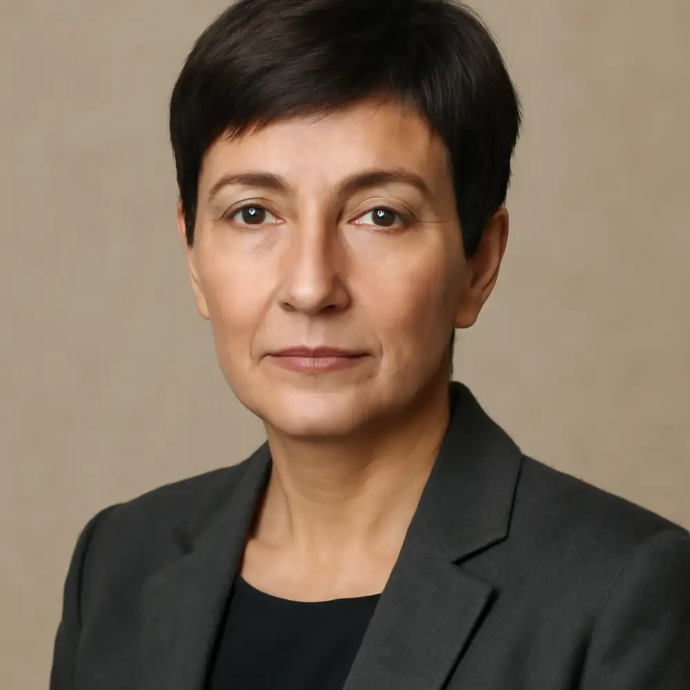 Editorem časopisu Informační web Alkalurops je Vlasta Moravcová
